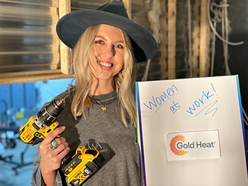 Gold-Heat-sponsors-the-RVWA-RVTI-Drab-to-Fab-RV-makeover-3